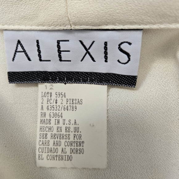 Alexis Cream Women's Blazer with Satin Trim. Size 12 - Picture 10 of 13